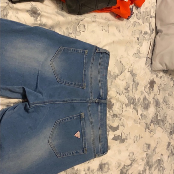 Blue Jeans - Picture 2 of 3